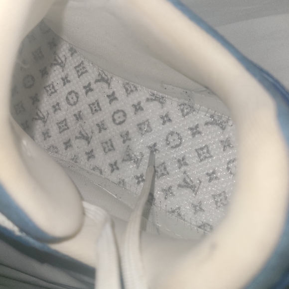 Louis vuittons size 9 men's shoes - Picture 5 of 6